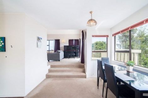 Photo of property in 386 Glenfield Road, Glenfield, Auckland, 0629