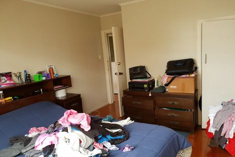 Photo of property in 19 Paton Avenue, Te Atatu South, Auckland, 0610