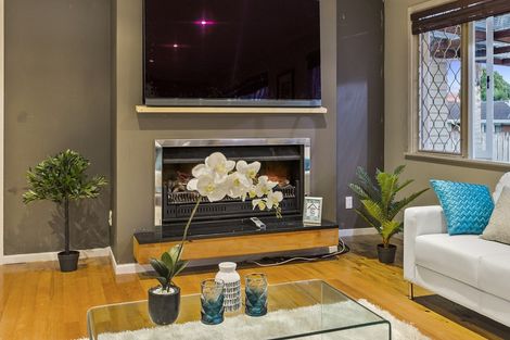 Photo of property in 230a Pakuranga Road, Pakuranga Heights, Auckland, 2010