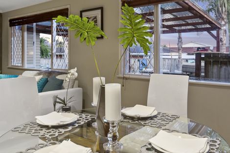 Photo of property in 230a Pakuranga Road, Pakuranga Heights, Auckland, 2010