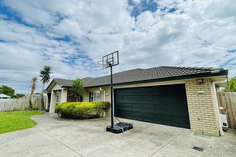 Photo of property in 7 Nier Place, East Tamaki Heights, Auckland, 2016