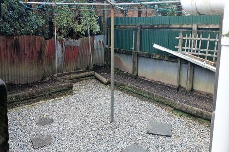 Photo of property in 13 Pakington Street, Westport, 7825