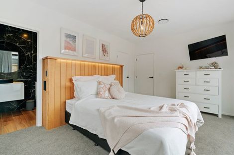 Photo of property in 62 Muster Road, Jacks Point, 9371