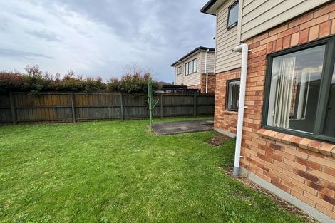 Photo of property in 77 Naylors Drive, Mangere, Auckland, 2022