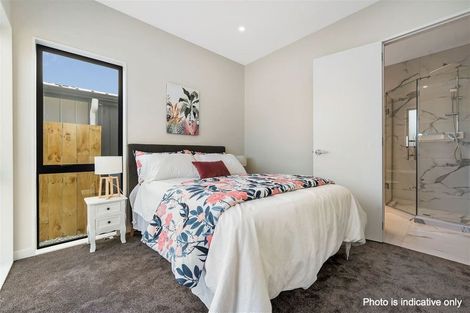 Photo of property in 5 Horokaka Street, Massey, Auckland, 0614