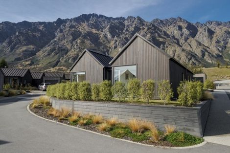 Photo of property in 4 Kotuku Lane, Jacks Point, Queenstown, 9371