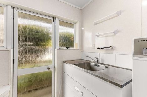 Photo of property in 55 Branch Road, Highlands Park, New Plymouth, 4312