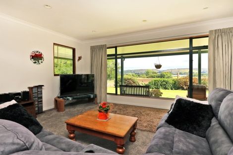 Photo of property in 400 Porangahau Road, Waipukurau, 4282