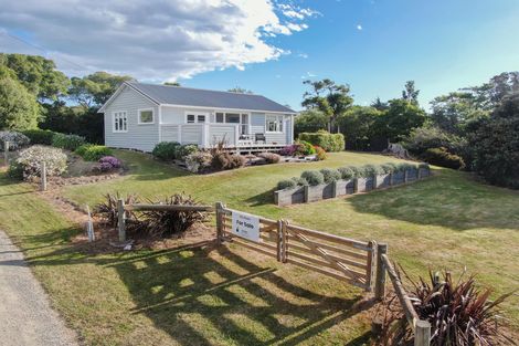 Photo of property in 6 Bride Street, Moeraki, 9482
