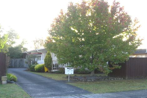 Photo of property in 2/11 Mannering Place, Hillcrest, Auckland, 0627