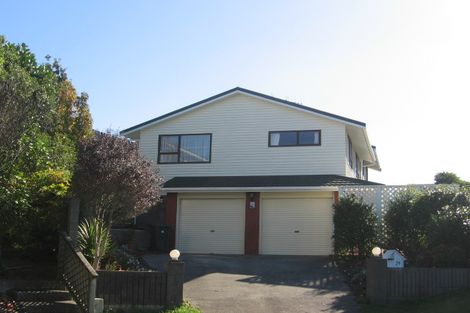 Photo of property in 29 Te Kiteroa Grove, Churton Park, Wellington, 6037