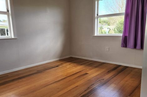 Photo of property in 71 Awaroa Road, Helensville, 0800