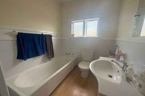 Photo of property in 39 Straven Road, Riccarton, Christchurch, 8011