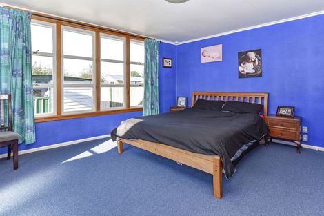 Photo of property in 21 Hill Crescent, Papakura, 2110