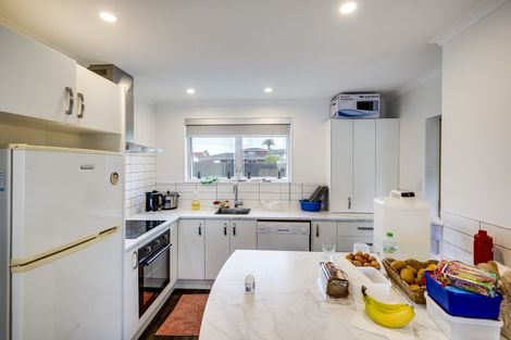 Photo of property in 11 Chester Street, Taradale, Napier, 4112