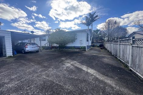 Photo of property in 2/141 Carnoustie Drive, Wattle Downs, Auckland, 2103