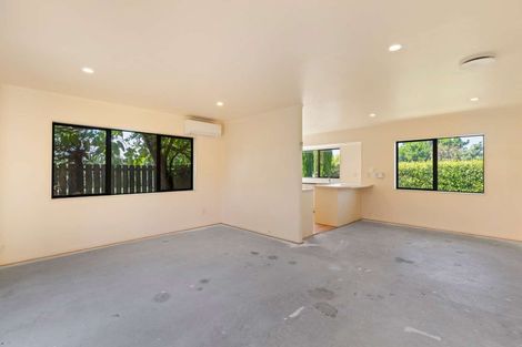 Photo of property in 10 Magnolia Drive, Waiuku, 2123