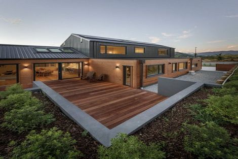 Photo of property in 35 Jack Hanley Drive, Jacks Point, Queenstown, 9371