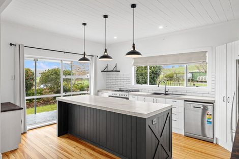 Photo of property in 826 Mokau Road, Mimi, Urenui, 4377