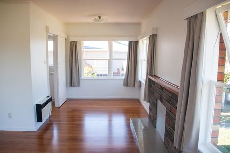 Photo of property in 22 Old Lake Road, Narrow Neck, Auckland, 0624