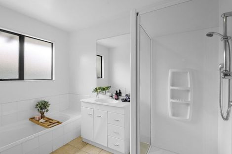 Photo of property in 3 Breton Close, Northwood, Christchurch, 8051