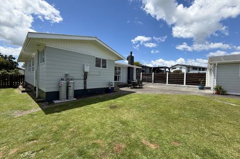 Photo of property in 3 Waianiwa Place, Tokoroa, 3420