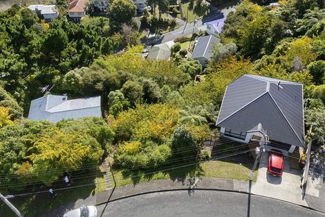 Photo of property in 8 Castle Crescent, Stokes Valley, Lower Hutt, 5019