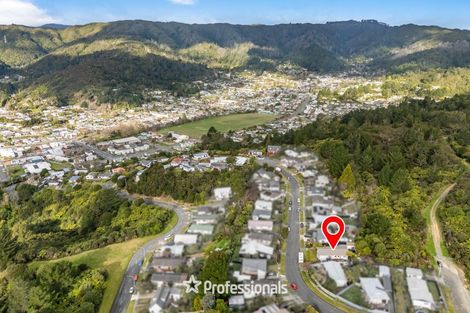 Photo of property in 33 Fenchurch Grove, Stokes Valley, Lower Hutt, 5019
