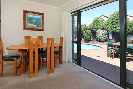 Photo of property in 3 Pippen Court, Henderson, Auckland, 0612
