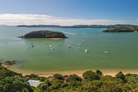 Photo of property in 27 Sullivans Road, Paihia, 0200