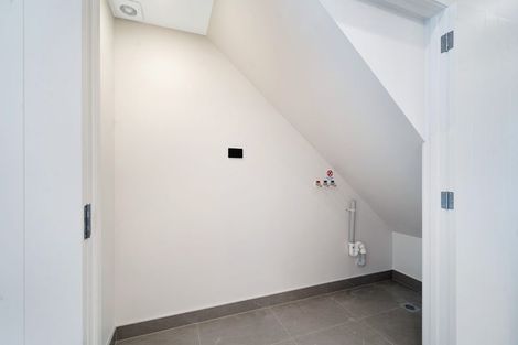 Photo of property in 7/52 Newington Road, Henderson, Auckland, 0612