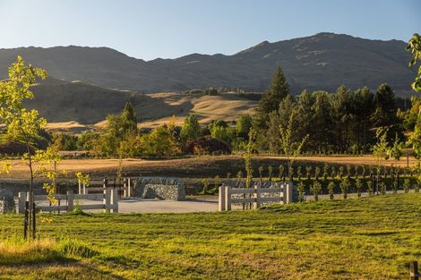 Photo of property in 111 Fitzpatrick Road, Dalefield, Queenstown, 9371