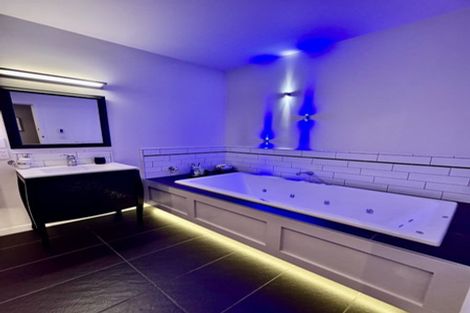 Photo of property in 45 The Crescent, Roseneath, Wellington, 6011