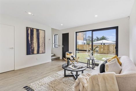 Photo of property in 6/62 Smythe Road, Henderson, Auckland, 0612