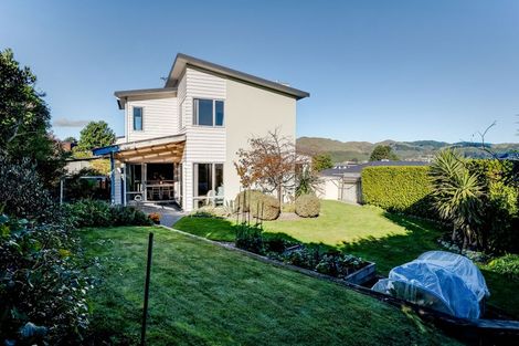 Photo of property in 6 Sumner Terrace, Aotea, Porirua, 5024