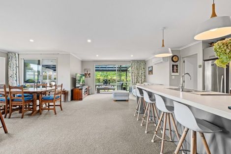 Photo of property in 7 Hewson Lane, Greytown, 5712