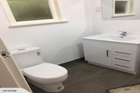 Photo of property in 1/62 Simla Crescent, Khandallah, Wellington, 6035