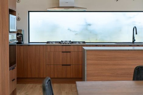 Photo of property in 25 Matipo Street, Wanaka, 9305