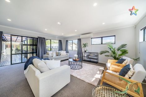 Photo of property in 5b Kilkenny Grove, Wainuiomata, Lower Hutt, 5014