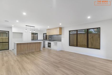 Photo of property in 160 Hill Road, Manurewa, Auckland, 2105
