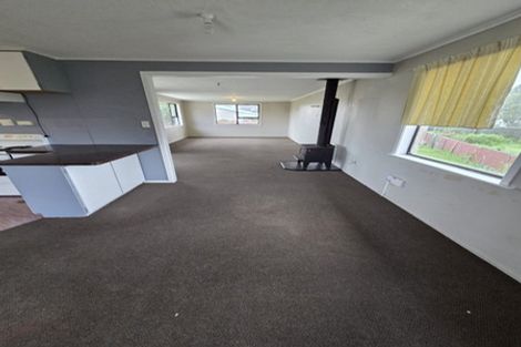 Photo of property in 25 Battiscombe Terrace, Waitara, 4320