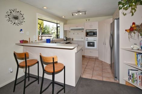 Photo of property in 34 Lowry Avenue, Redwood, Christchurch, 8051