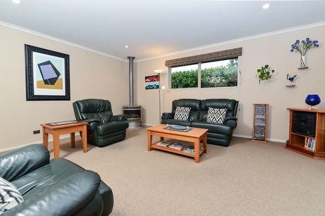 Photo of property in 18 Merlin Close, Huntington, Hamilton, 3210