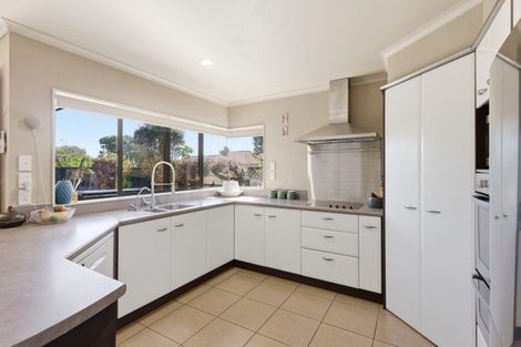 Photo of property in 16 Marick Place, Papamoa Beach, Papamoa, 3118