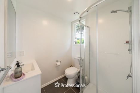 Photo of property in 24 Miromiro Road, Normandale, Lower Hutt, 5010