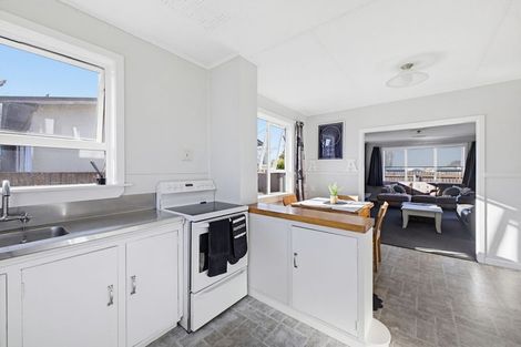Photo of property in 22 Brookes Terrace, Waitara, 4320