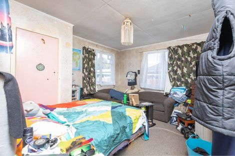 Photo of property in 16 Grant Crescent, Masterton, 5810