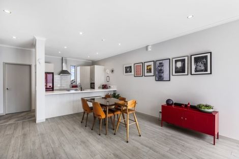 Photo of property in 10 Pheasant Lane, Hobsonville, Auckland, 0616