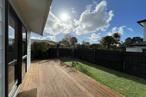 Photo of property in 94 Roberts Road, Te Atatu South, Auckland, 0610