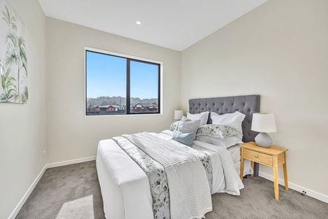 Photo of property in 4 Wheki Place, Swanson, 0614
